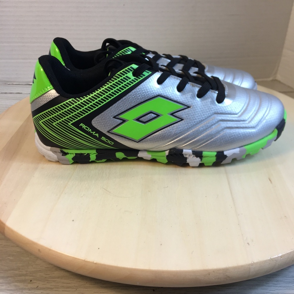 Lotto Youth Turf Cleats Silver Green Soccer Shoes Sz 4


Bx x3